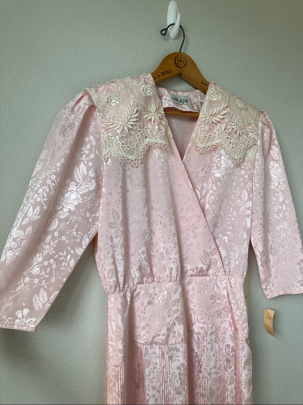 NWT Vintage Nilani Jacquard Damask Floral Satin Lace 80s Dress sz 8 Romantic